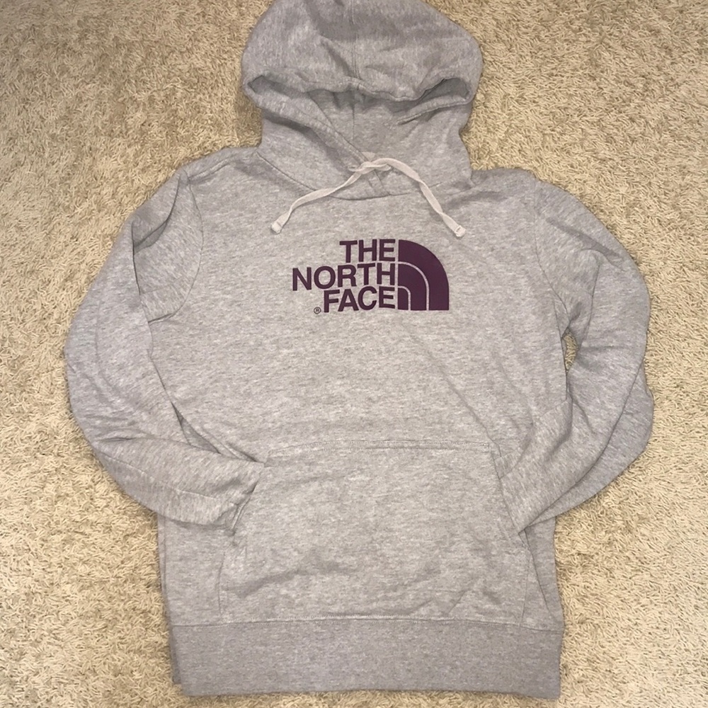 Women’s Medium North Face Hoodie Sweatshirt